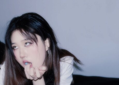 Lo3tus model nude pictures