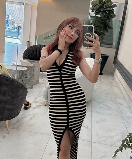 Nanatyx erotic model pictures