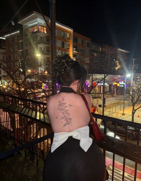 keziahmoua model hot pictures