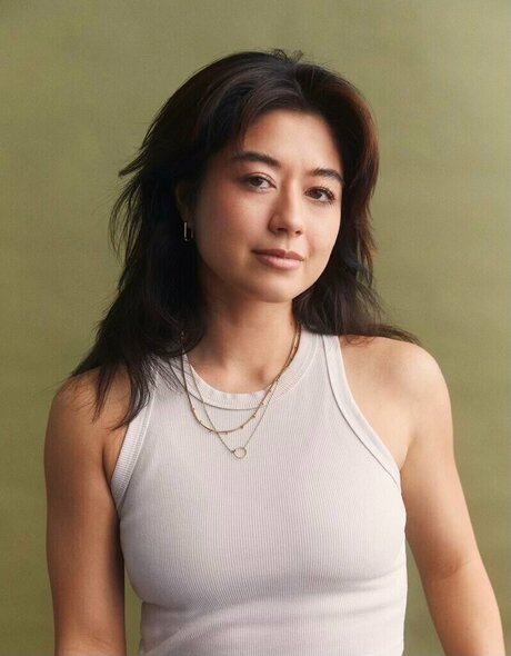 Jennifer Mika model erotic pics