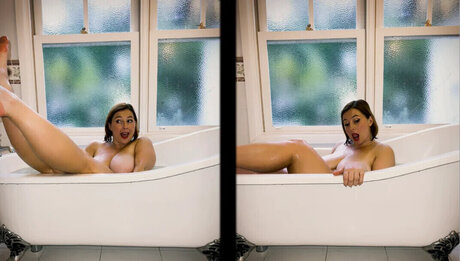 SliceSalami model naked pictures