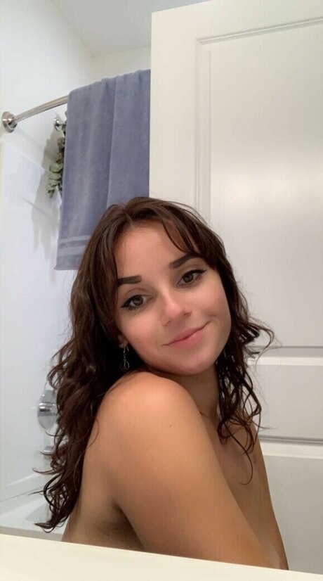 Leyla Ingalls star adult image