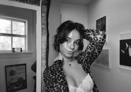 thick mature onlyfans hot naked image