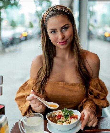 Jasmin Voigt free star archive