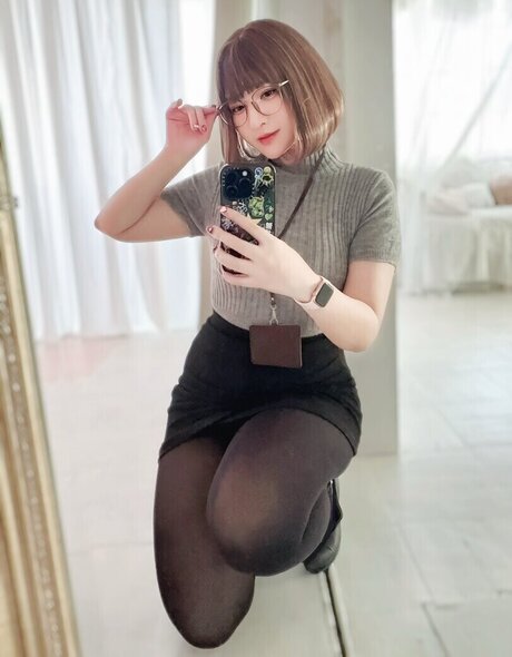 miinyan73 model top photos