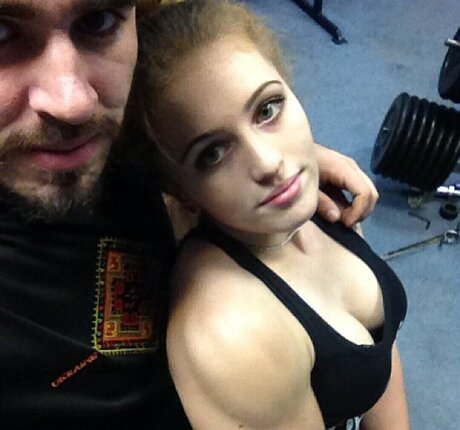 Julia Vins model top pictures