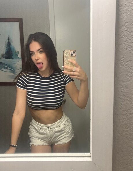 Sabrina Salvatierra top star images