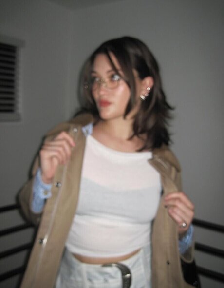 Isa Briones star pretty pics