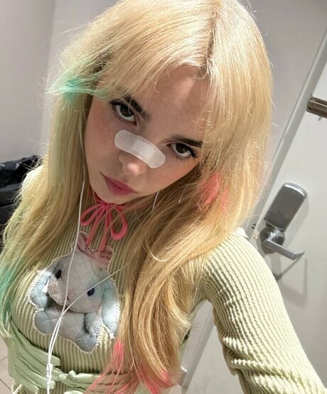 Sophie Powers pretty star gallery