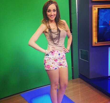 Gaby Lozoya pretty star pictures