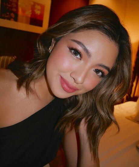 Lianne Valentin pornographic star galleries