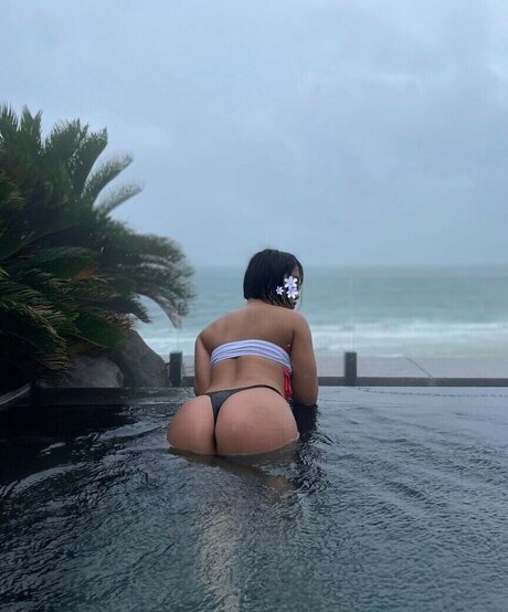 Hellini fit star porn images