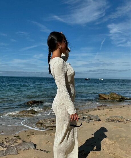 elise cm pornographic model pictures