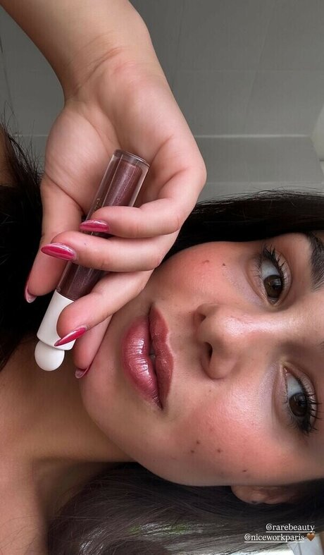 elise cm erotic actress picture