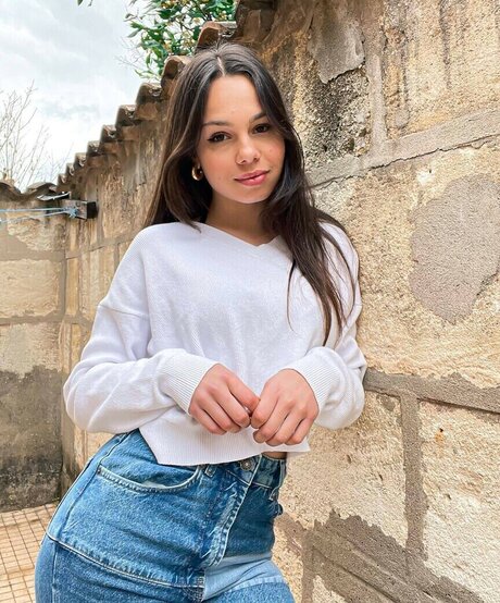 elise cm pornstar perfect pic