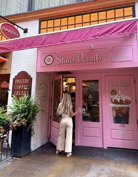 Chloe Rigdon model erotic image