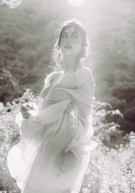 Maud Elena xxx pornstar pics