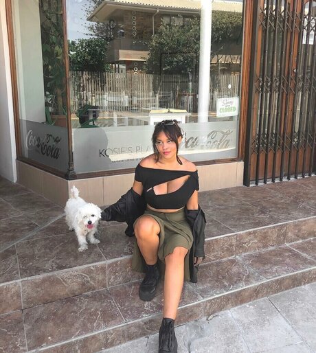 Nakishka beautiful star img