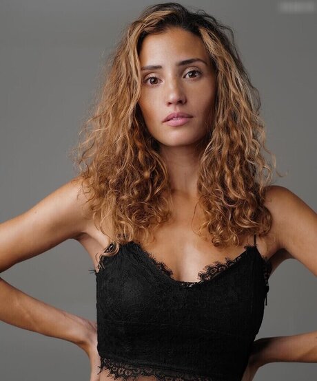 Nadine Menz naked model archive