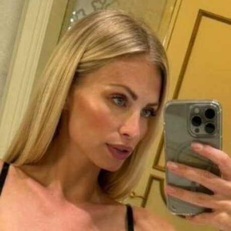 Anet Mlakova model naked picture