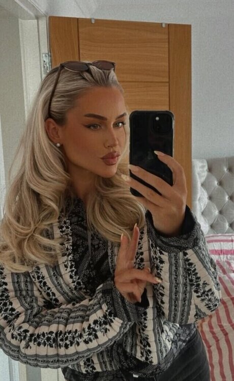 Eilidh Scott pornographic star picture