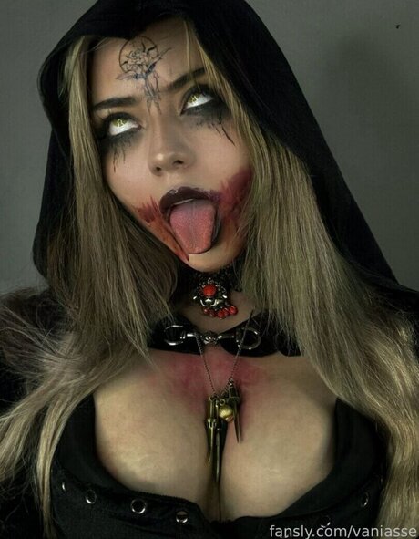 Vaniasse model art pictures