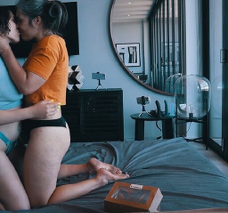 Leah And Bear pornstar hot galleries