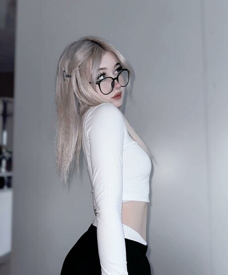 su ga r ik pretty model images