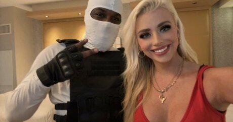 KensieSnow pornstar top pic