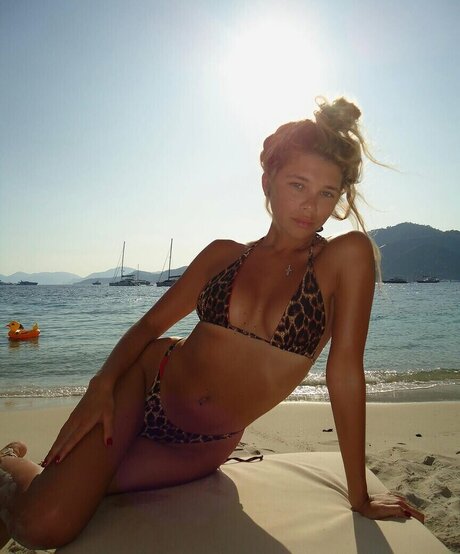 Vasilisa Melnikova hd actress galleries