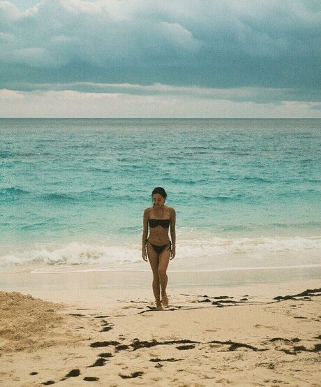 Elizabeth Wood star adult picture