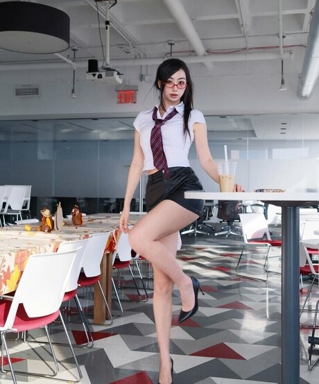 mollyshen xxx model pictures