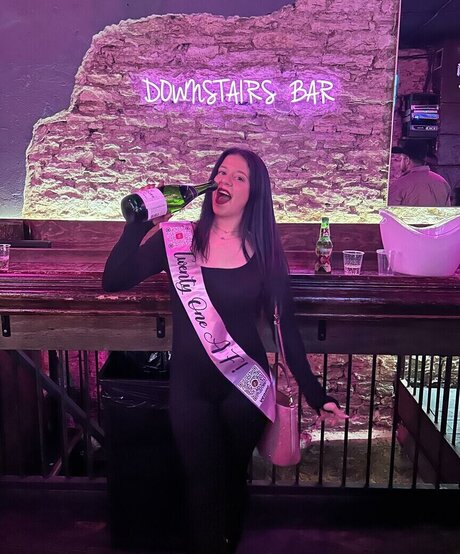 courtn3y thompson model sexy archive