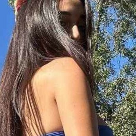 Maria Luna art model pic