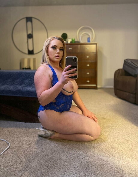 Katrina Thicc pornstar xxx pic