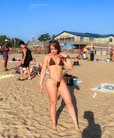 laur fitness star img