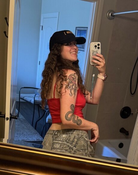 Tunnelsnakesfool hot pornstar archive