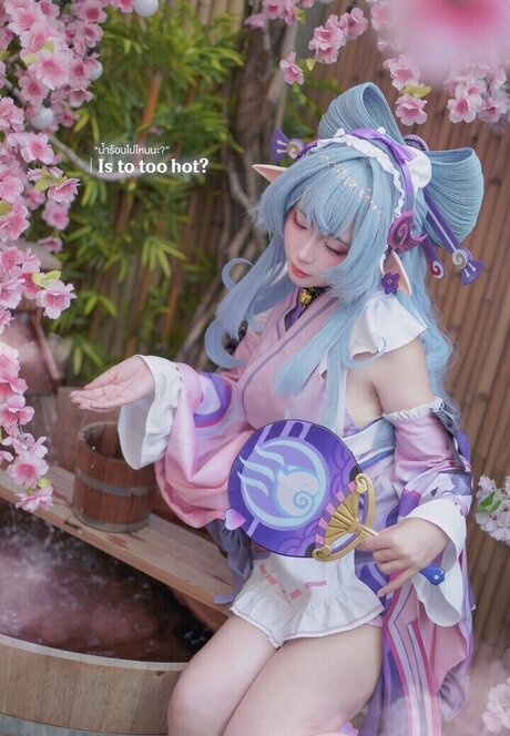 curvy teen onlyfans nude image