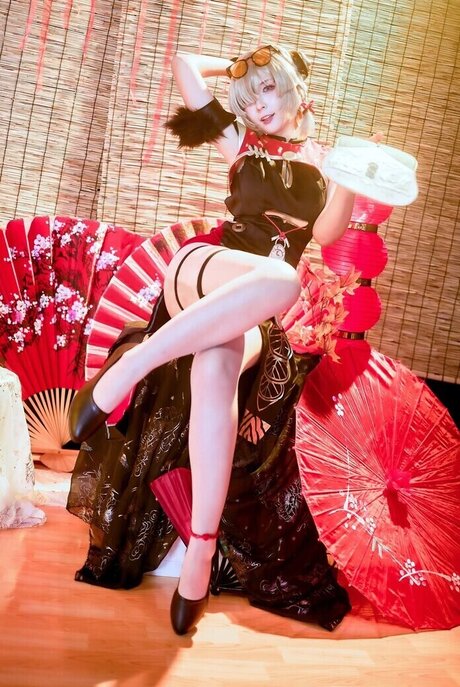 Plathong pornographic model pics