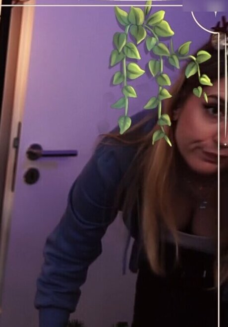 Inzaynia hot actress pics