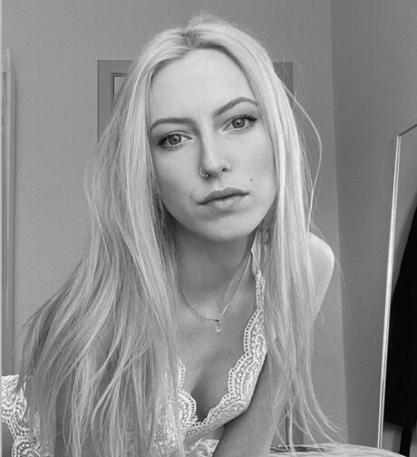 r3b3kka free pornstar high quality pics