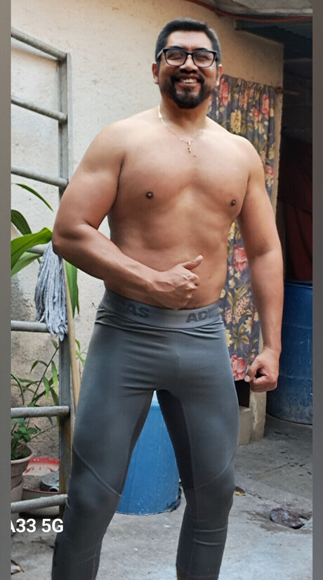 SrEros model erotic gallery