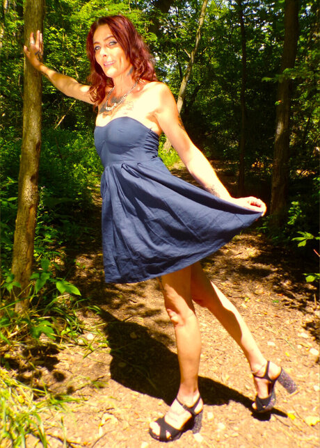 _Naughty Newburg Girl beautiful actress archive