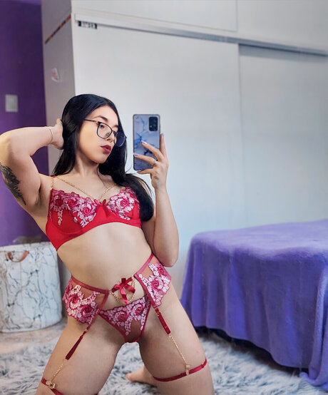 _Emma Wong_ hot actress gallery