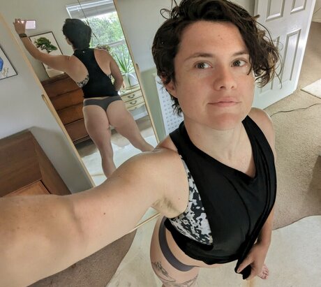 Evie Pierce pornstar pretty archive