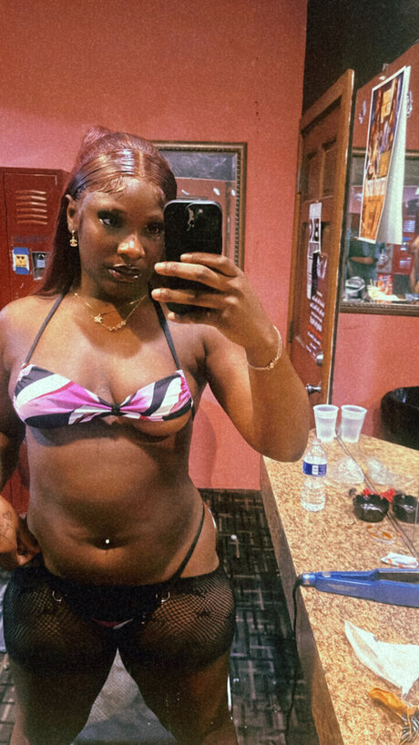 Dream Girl_ naked star pics