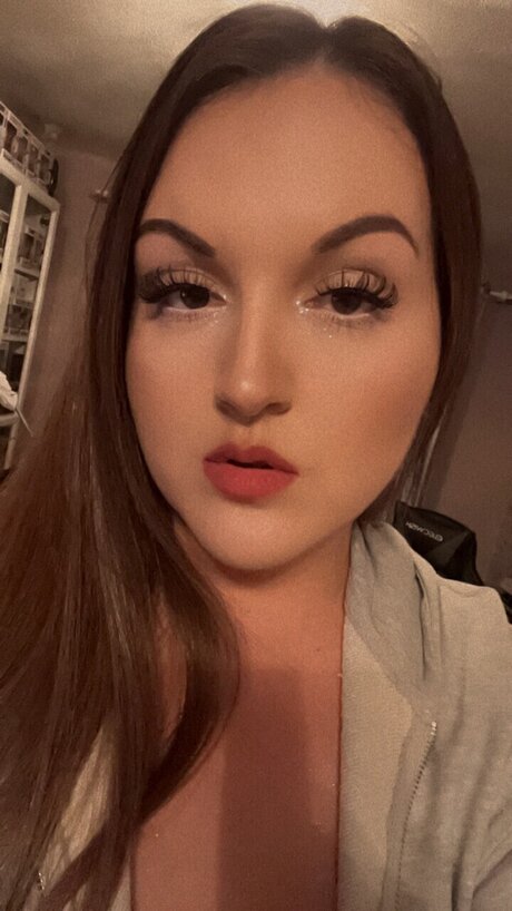 Legs1195 star naked photo