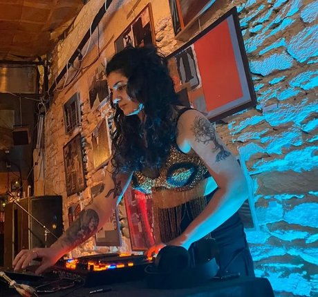 Brutalbeurette hot star picture