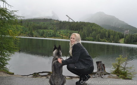 jassietailorfree model naked galleries