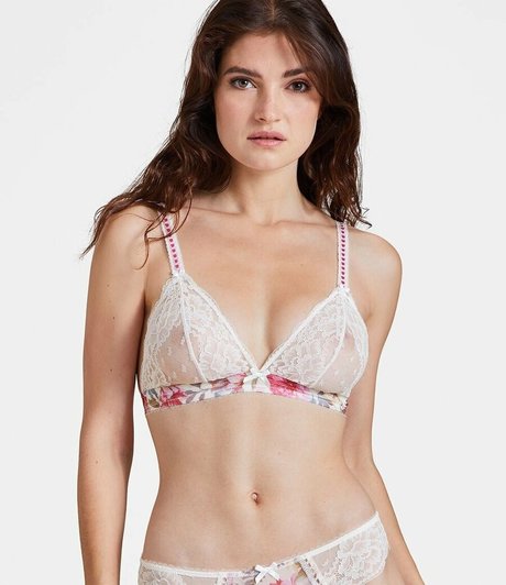 Eve Dumon sexy actress image